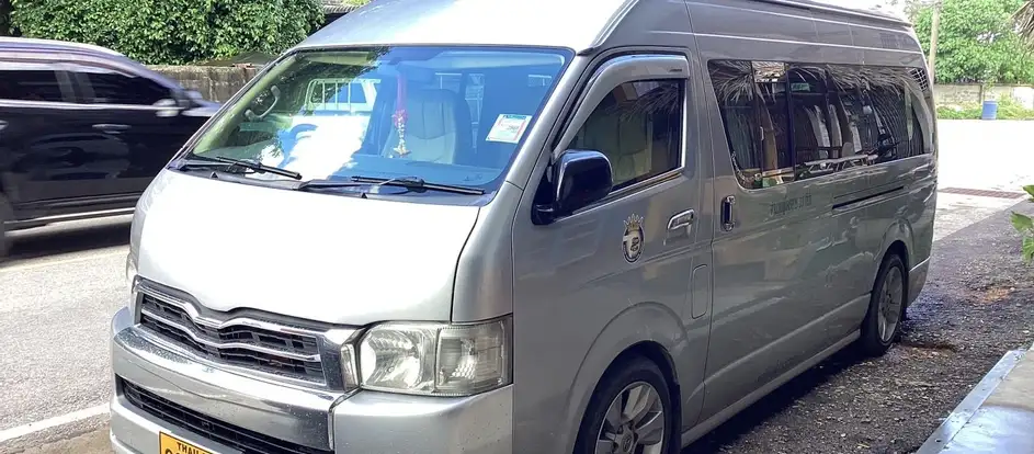 Krabi Transport and Travel นำผู้โดยสารไปยังจุดหมายปลายทาง