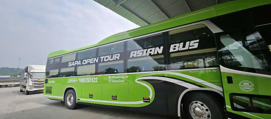 Asian Bus Travel llevar a los pasajeros a su destino de viaje