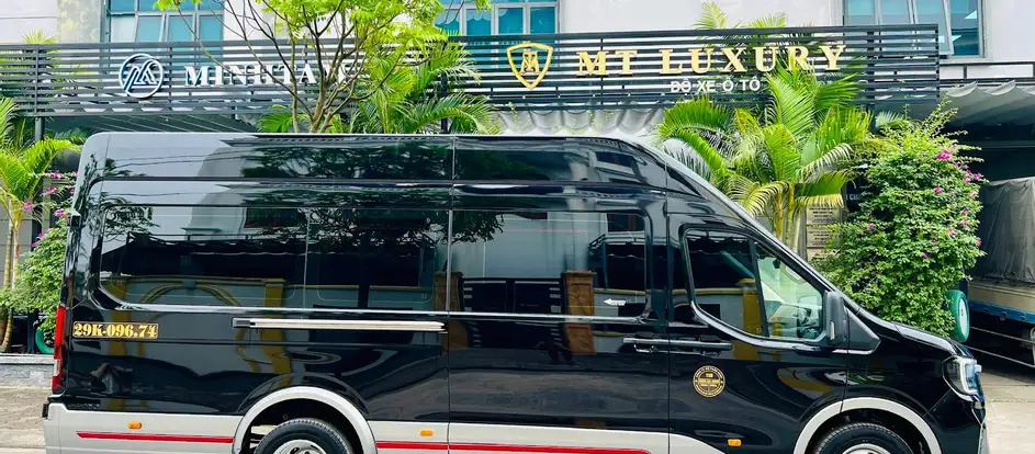 Xeka Limousine นำผู้โดยสารไปยังจุดหมายปลายทาง