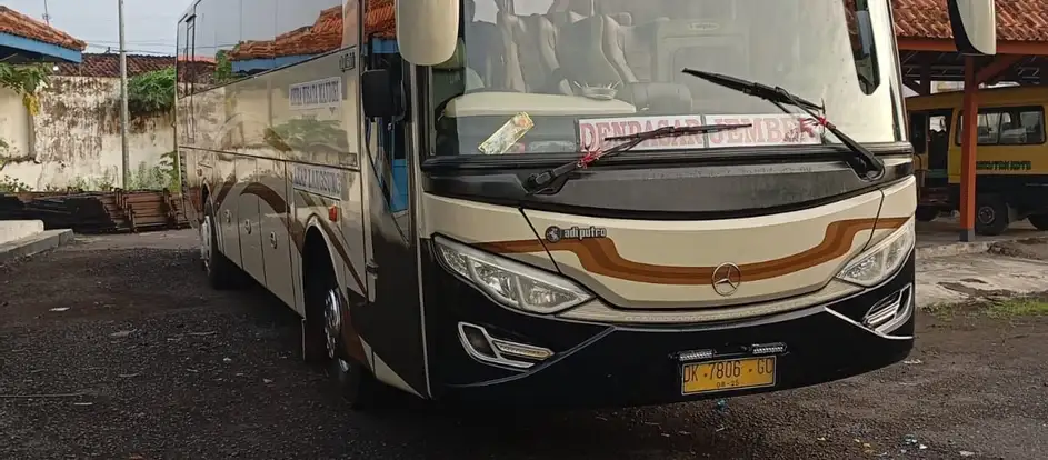 DG Trans levando passageiros ao seu destino de viagem