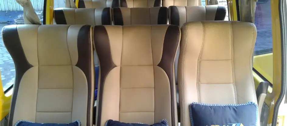 Ladju Transport đưa hành khách tới điểm du lịch của mình