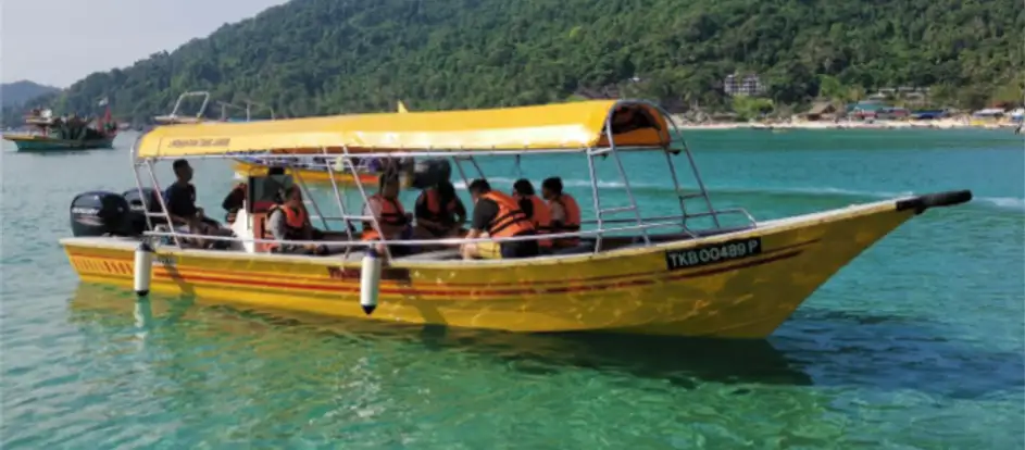 Maju Trans Marine bringing passengers to their travel destination