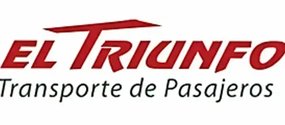 El Triunfo bringing passengers to their travel destination