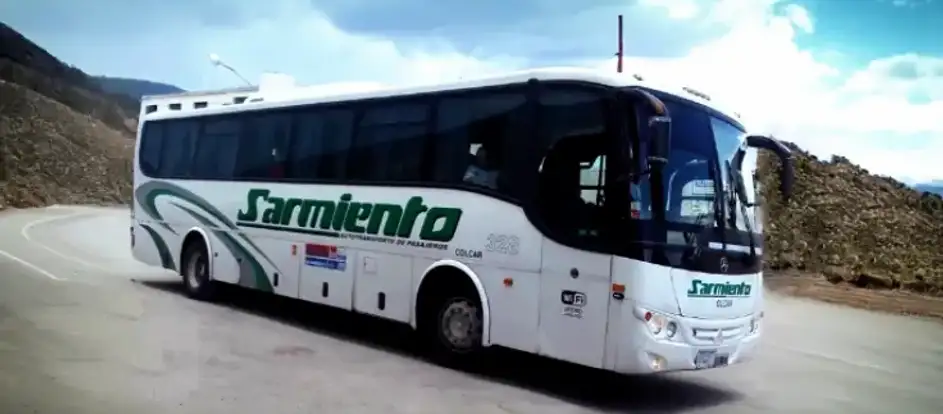 Empresa Sarmiento bringing passengers to their travel destination