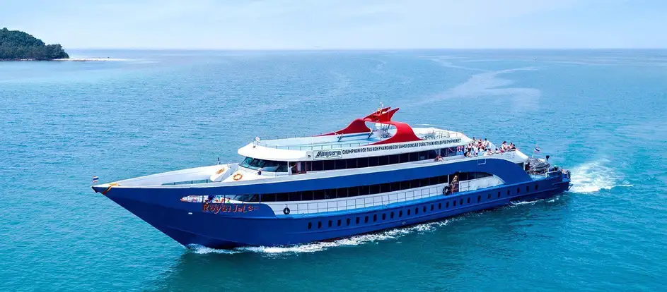 Future Travel and Service 将乘客送到其旅行目的地