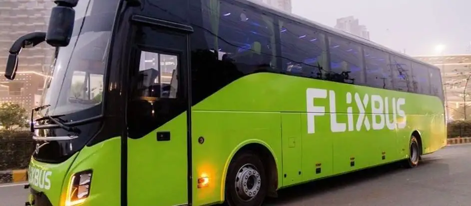 FlixBus India portando i passeggeri alla loro destinazione di viaggio