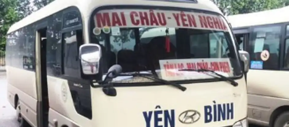 Yen Binh bringing passengers to their travel destination