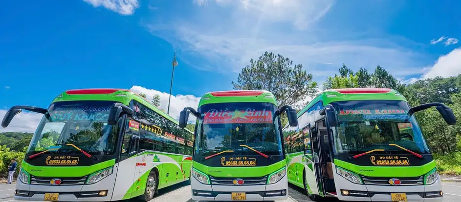 Dien Linh bringing passengers to their travel destination