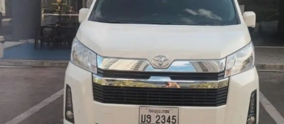 Pakse Travel 乗客を旅行先に連れて行く