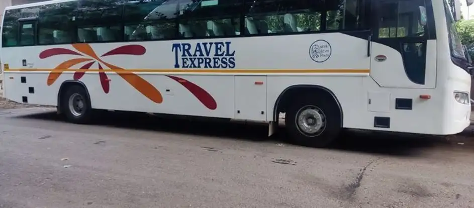 Travel Express Fahrgäste werden an ihr Ziel gebracht