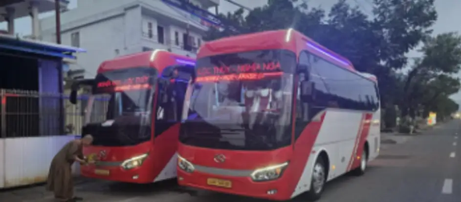 Sanga Hostels 乗客を旅行先に連れて行く