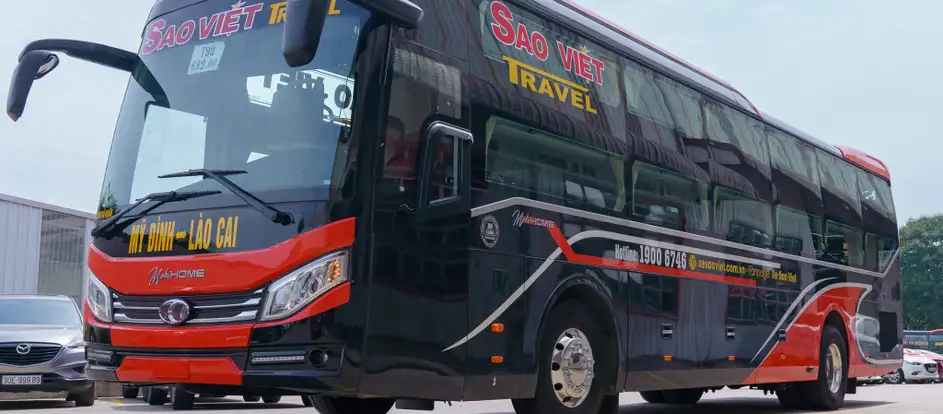 Sao Viet bringing passengers to their travel destination