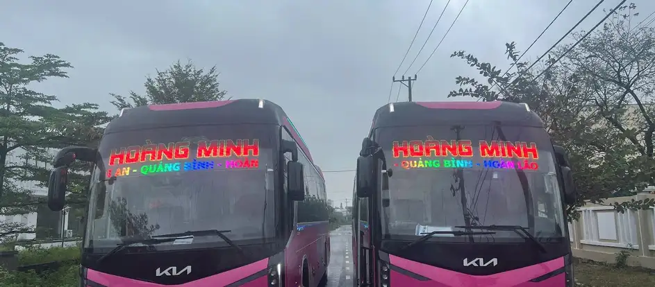 Hoang Minh Limousine llevar a los pasajeros a su destino de viaje