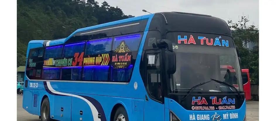 Ha Tuan Buslines Fahrgäste werden an ihr Ziel gebracht