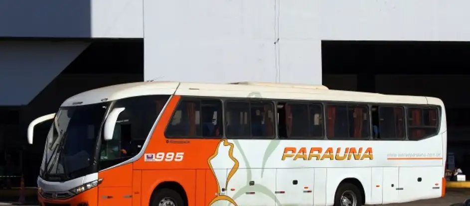Viacao Paraúna bringing passengers to their travel destination