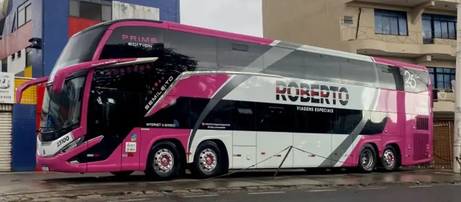 Roberto Viagens Especiais đưa hành khách tới điểm du lịch của mình