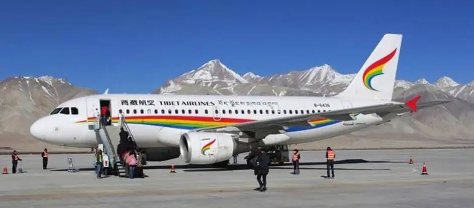 Tibet Airlines passagiers naar hun reisbestemming brengen