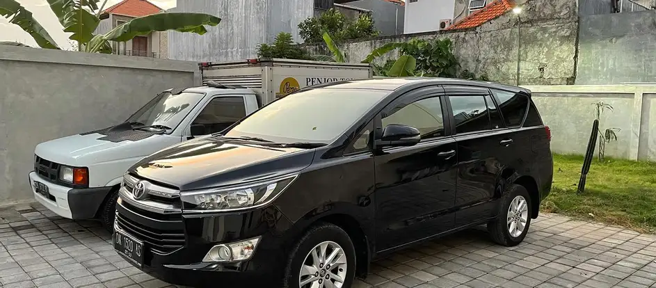 Penjo Tours bringing passengers to their travel destination