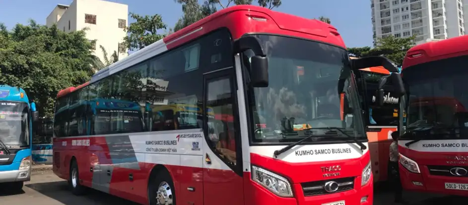 Kumho Samco Buslines bringing passengers to their travel destination