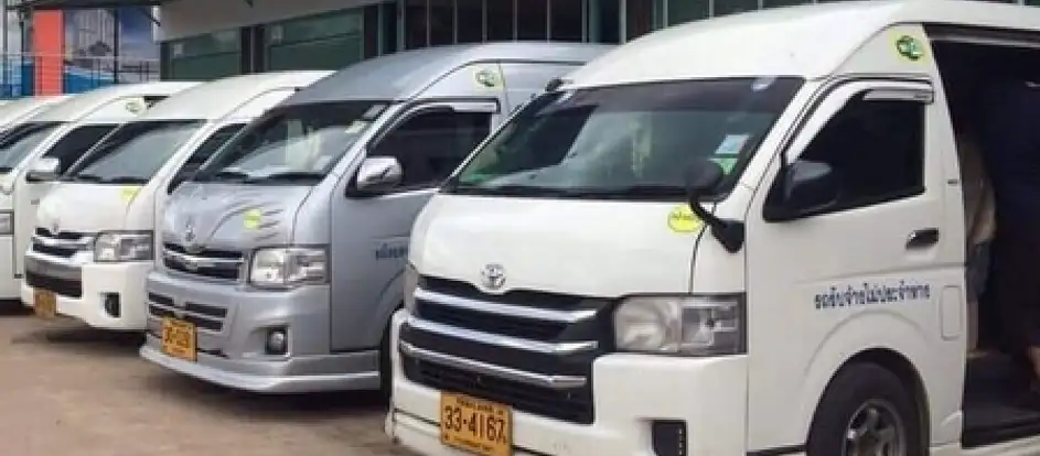 Em Samang Express đưa hành khách tới điểm du lịch của mình