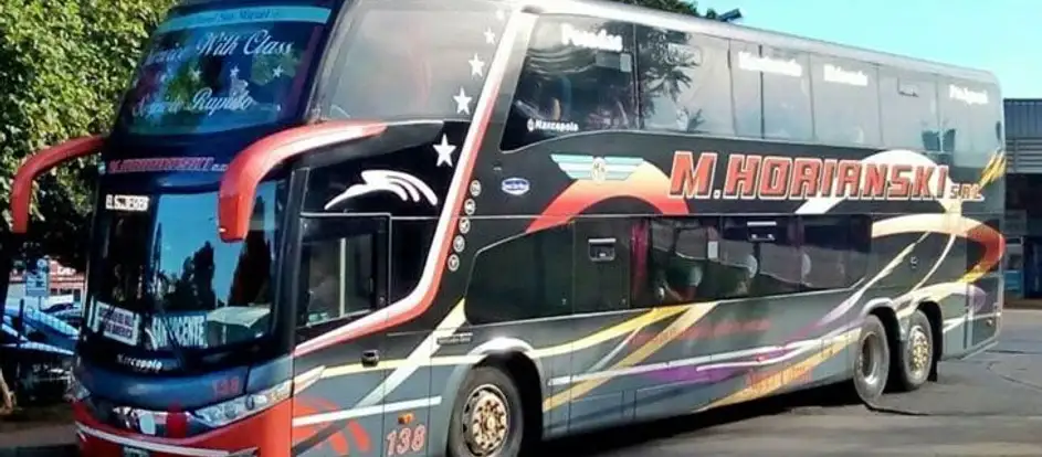 Horianski Fahrgäste werden an ihr Ziel gebracht