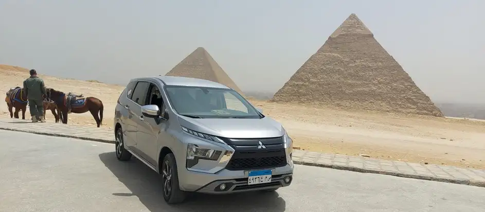 General Tours Fahrgäste werden an ihr Ziel gebracht