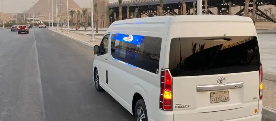 Go to Egypt 승객을 여행 목적지까지 운송