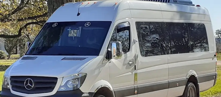 Senderos Group levando passageiros ao seu destino de viagem