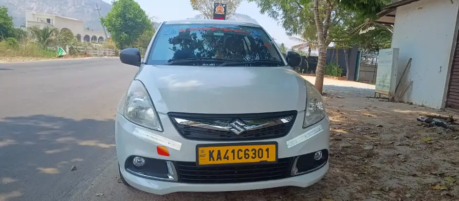 Deepthi Travels amener les passagers à leur destination