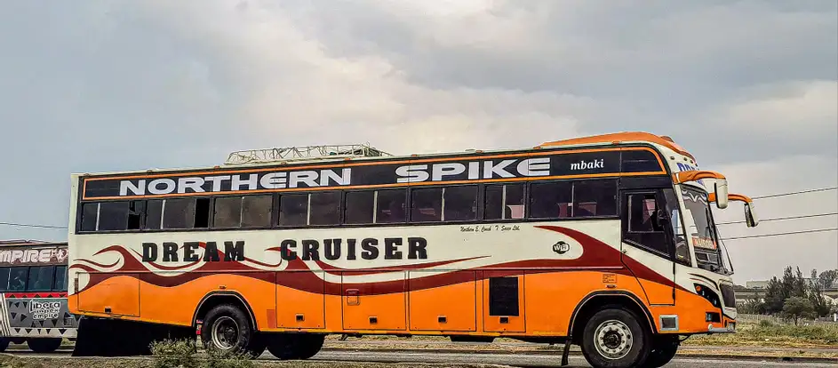 Dream Cruiser bringing passengers to their travel destination