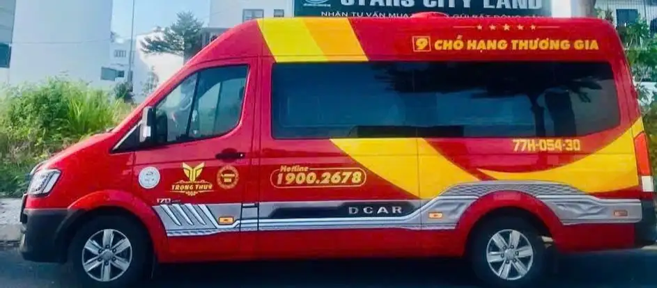 Trong Thuy Limousine นำผู้โดยสารไปยังจุดหมายปลายทาง