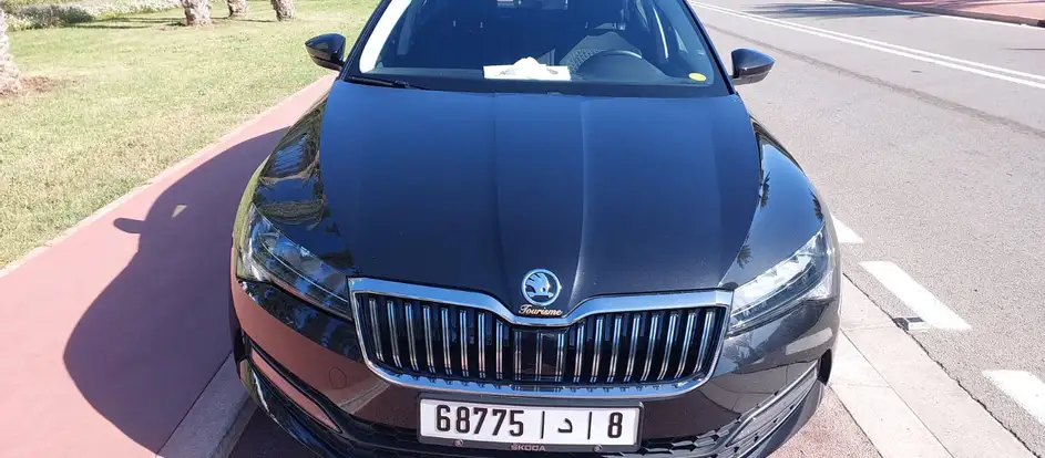 Yasska Green Tours passagiers naar hun reisbestemming brengen