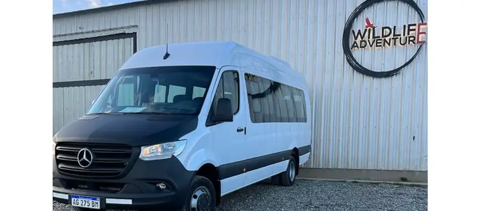 Wildlife Adventure bringing passengers to their travel destination