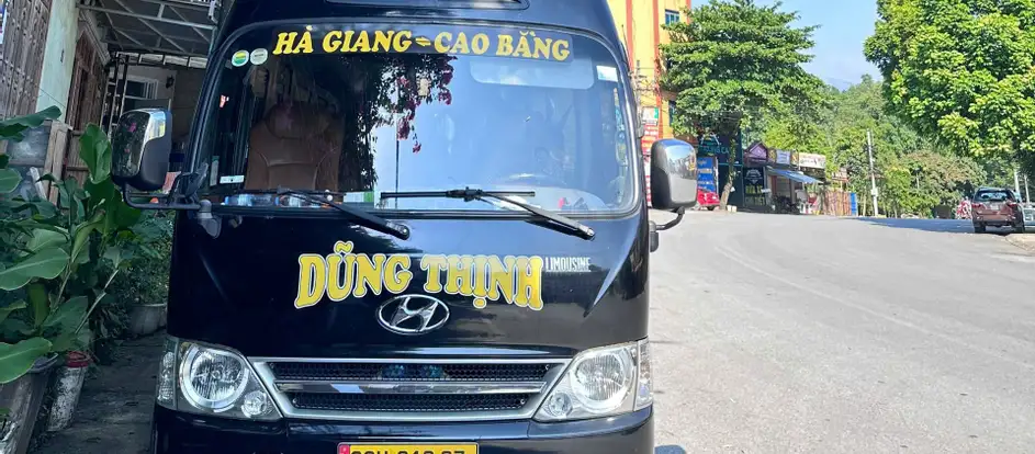 Dung Thinh Travel bringing passengers to their travel destination