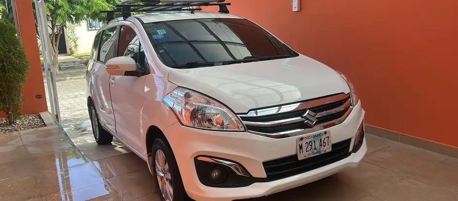 Simple Pickups bringing passengers to their travel destination