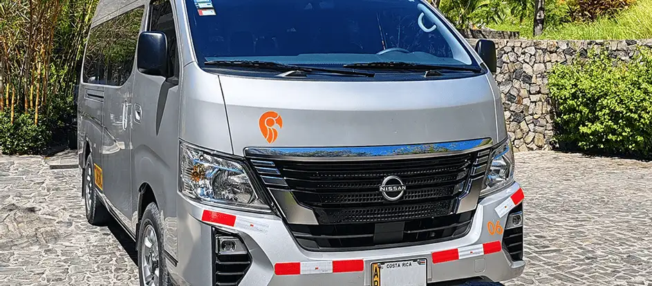 Makoa Travel bringing passengers to their travel destination