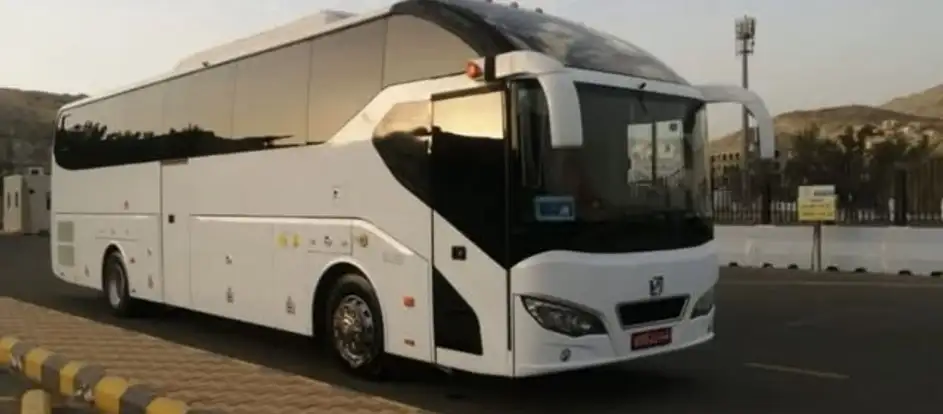 Alaa Tarboush Transport bringing passengers to their travel destination