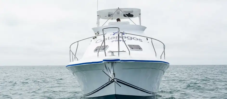Galapagos Ferry bringing passengers to their travel destination