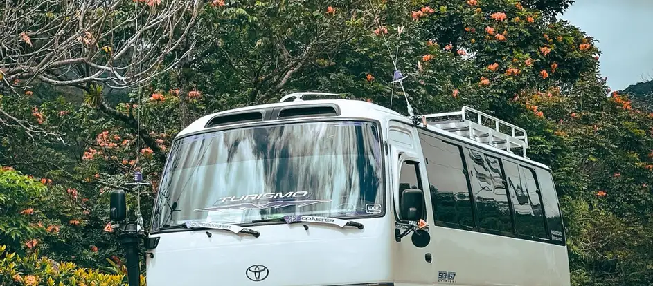 Smart Transport bringing passengers to their travel destination