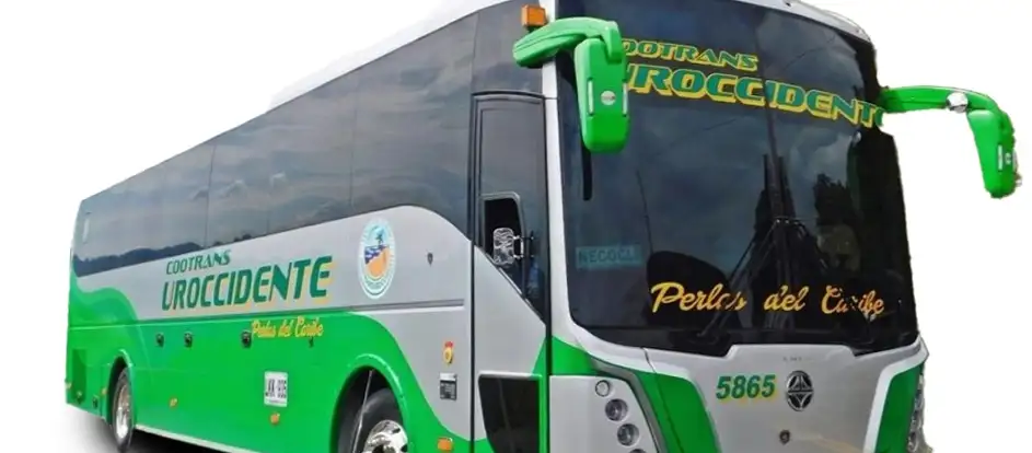 Cootransuroccidente bringing passengers to their travel destination