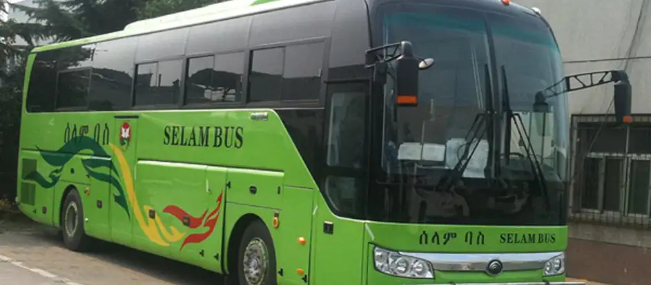 Selam Bus Fahrgäste werden an ihr Ziel gebracht