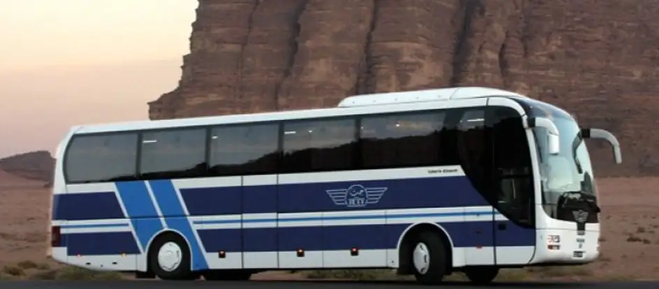 Jett Bus Jordan 승객을 여행 목적지까지 운송