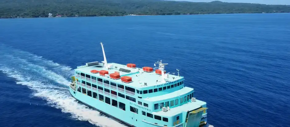 St Benedict Ocean Shipping Line 승객을 여행 목적지까지 운송