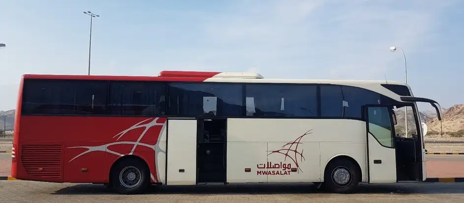 Oman Trans Bus đưa hành khách tới điểm du lịch của mình